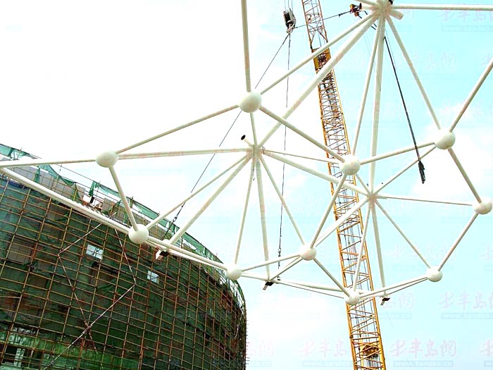洛阳体育馆网架安装