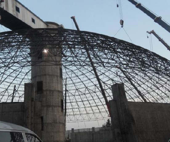 洛阳网架分条或分块安装法